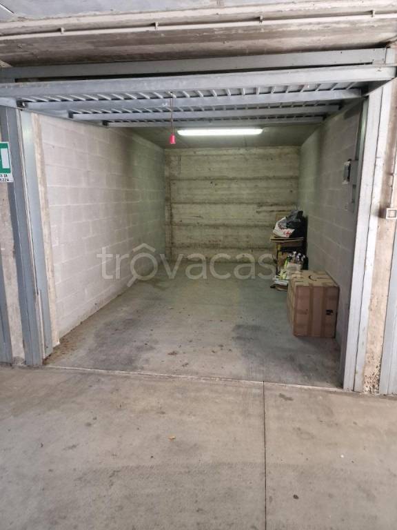 Garage in vendita a Pianezza viale Aldo Moro, 20