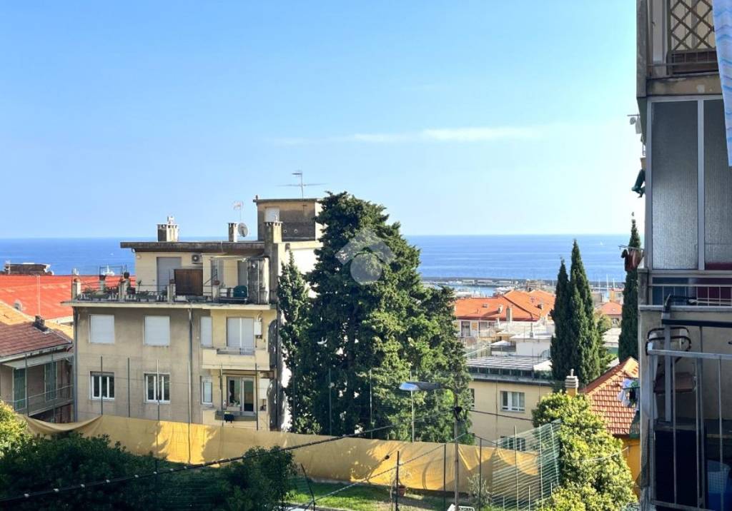 Appartamento in vendita a Sanremo via Zeffiro Massa, 222