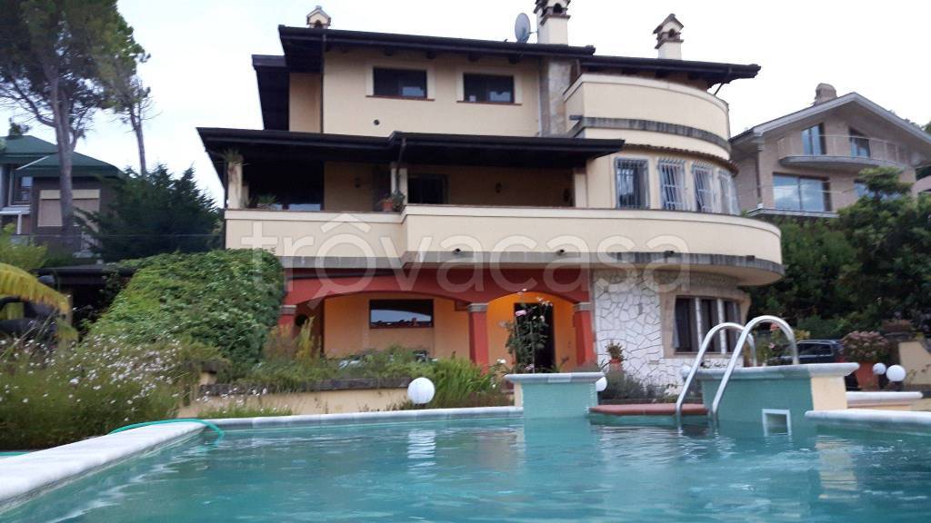 Villa in in vendita da privato a Pescara strada Colle Pineta, 74