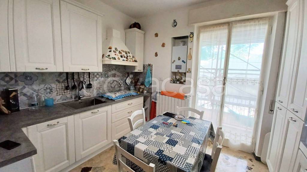 Appartamento in vendita a Busalla via Gino Suardi, 40