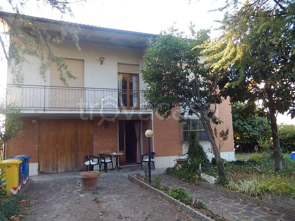 Casa Indipendente in vendita a Bertinoro via Cellaimo