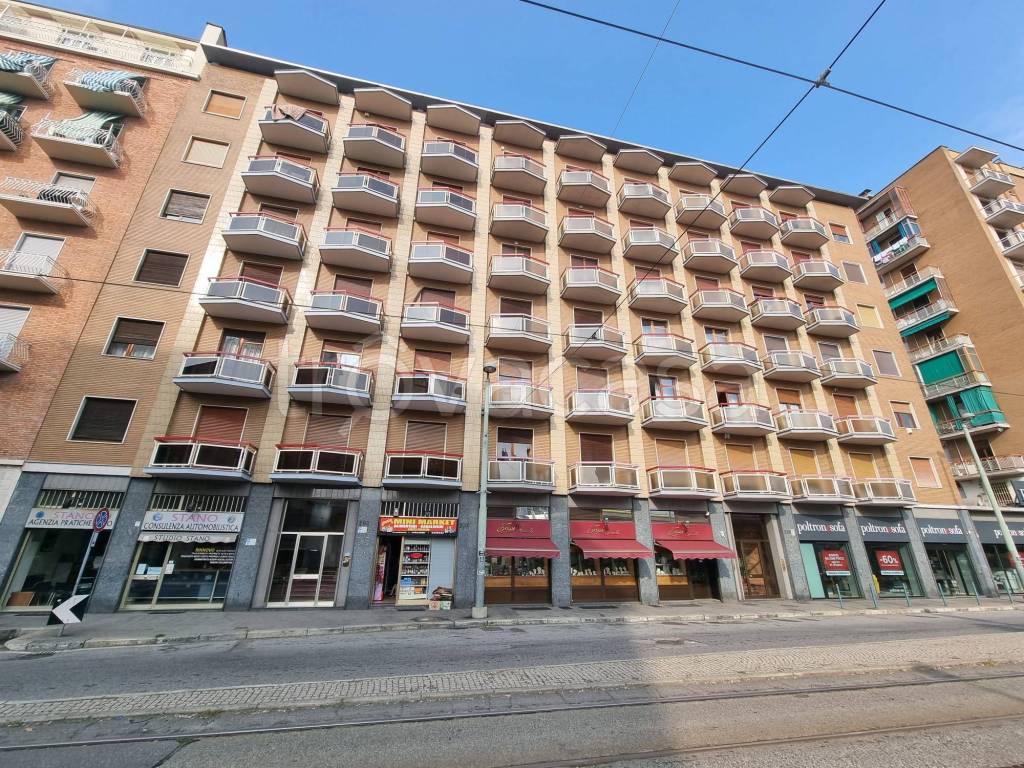 Appartamento in vendita a Torino corso Giulio Cesare, 203
