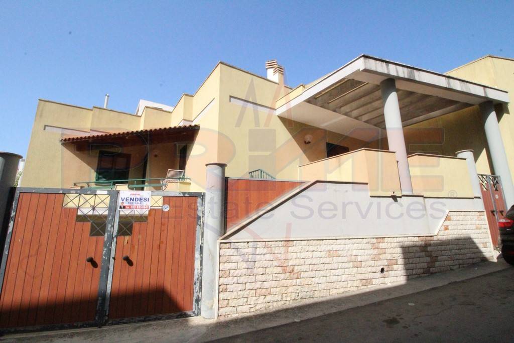 Villa in vendita a Tuglie via Vittorio Veneto, 211