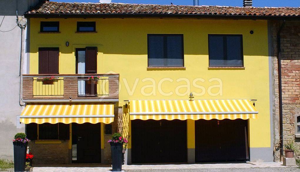 Casa Indipendente in in vendita da privato a Casina località Casalio, 9