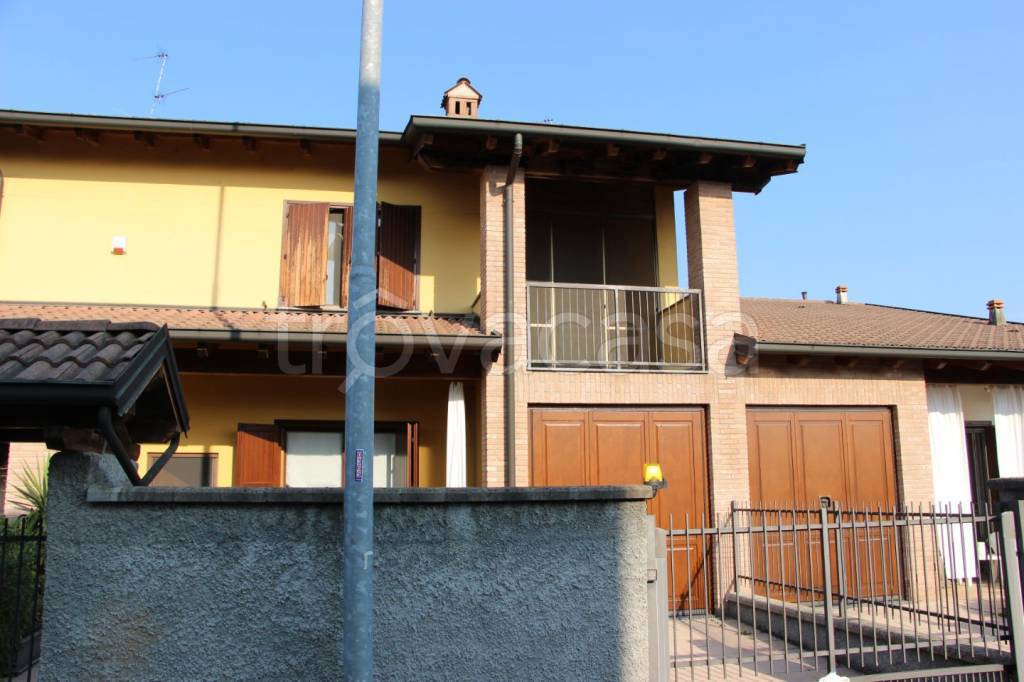 Appartamento in vendita a Castiraga Vidardo via Alcide De Gasperi