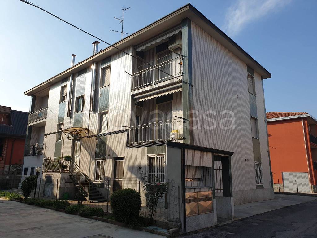 Appartamento in vendita a Nova Milanese via Achille Grandi, 61