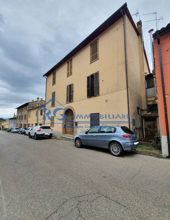 Appartamento in vendita a Castiglione in Teverina via della Stazione