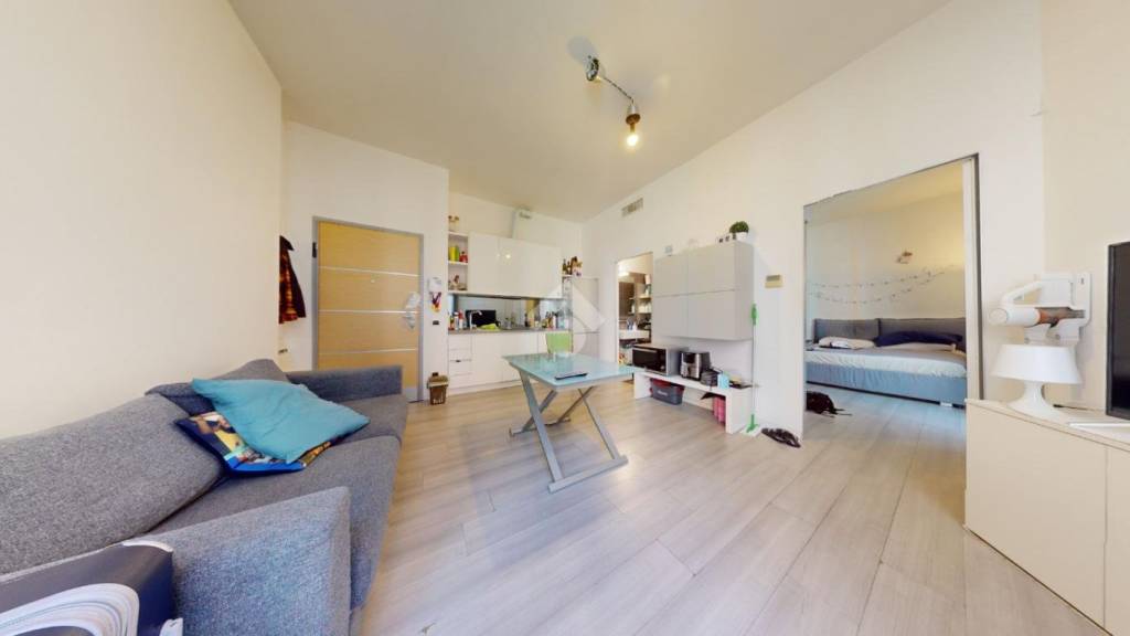 Appartamento in vendita a Milano viale delle Rimembranze di Lambrate, 27