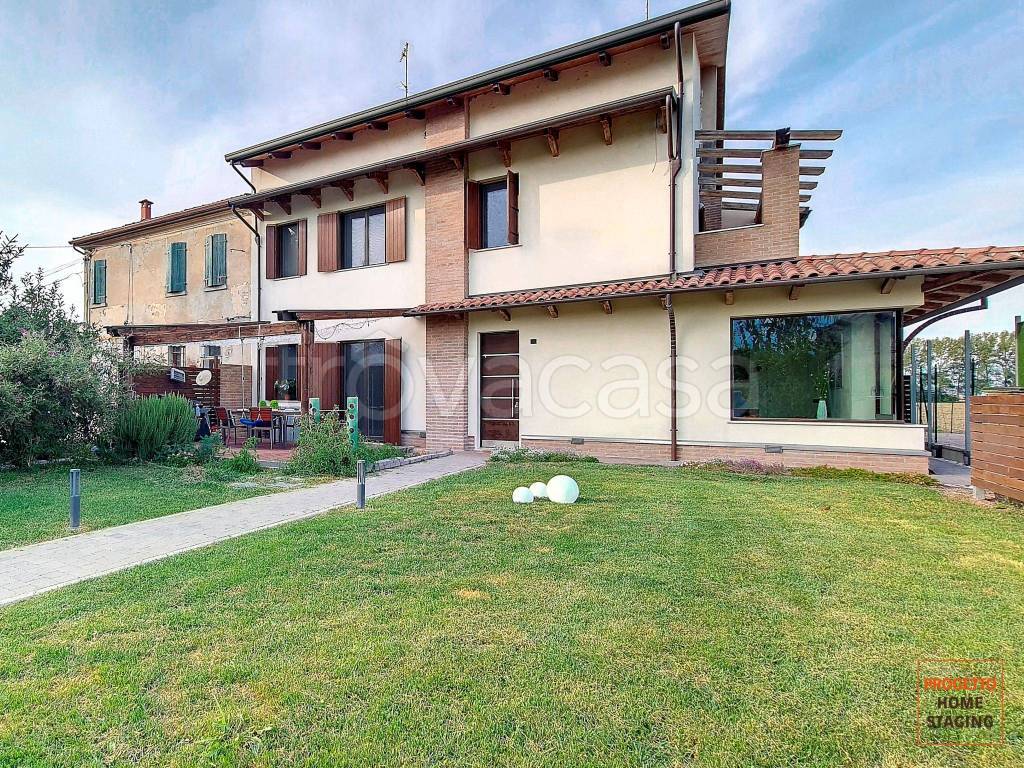 Villa Bifamiliare in in vendita da privato a Vigarano Mainarda via Mantova, 296
