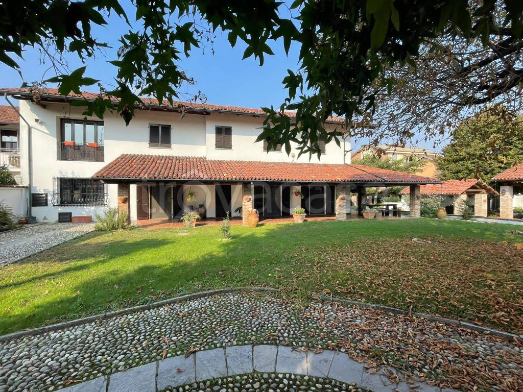 Villa in vendita a Novara strada Provinciale di Granozzo