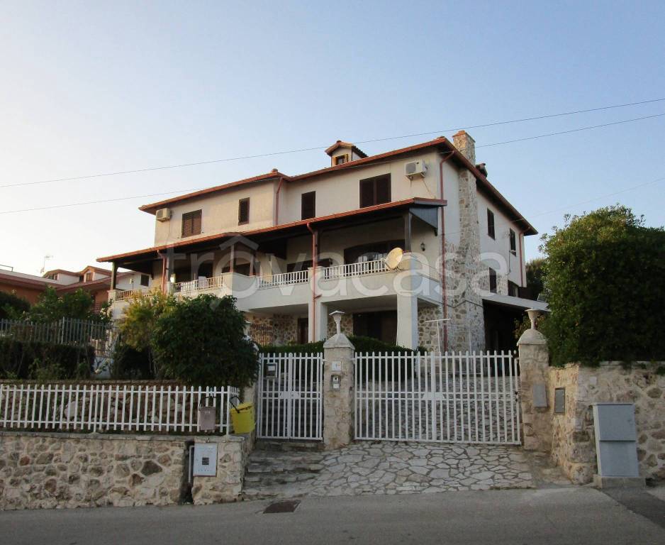 Villa Bifamiliare in vendita a Statte