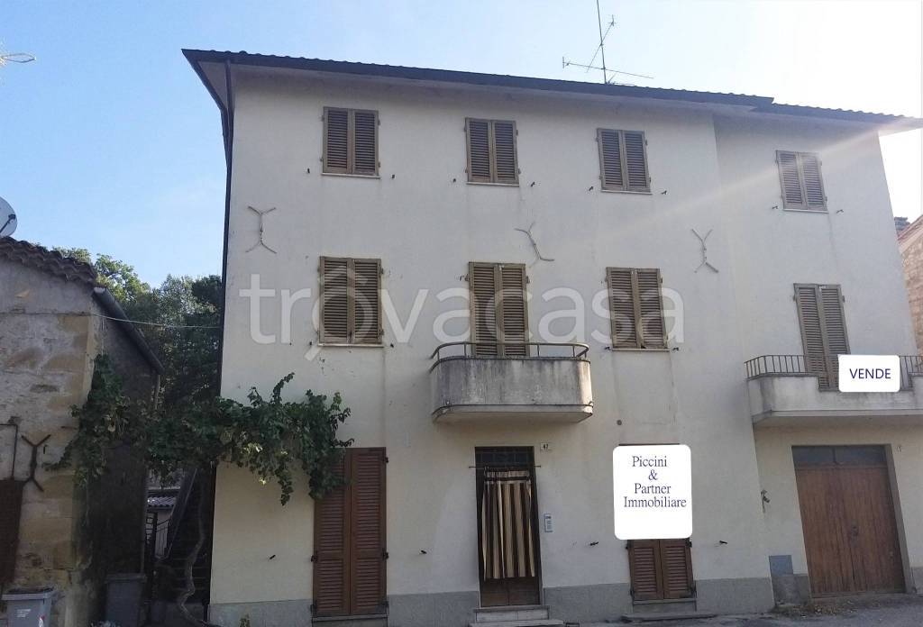 Casa Indipendente in vendita a Città di Castello via 9 Martiri