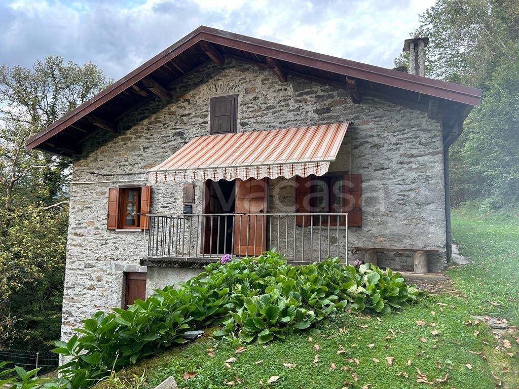 Villa a Schiera in in vendita da privato a Teglio ca' Gadaldi, 6