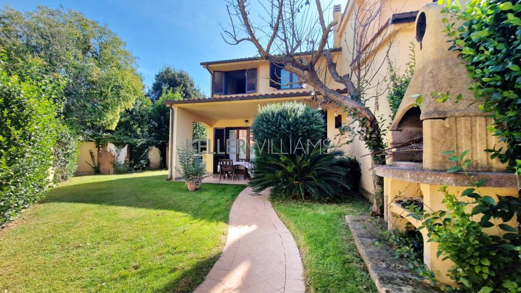 Villa a Schiera in vendita a Montalto di Castro strada delle Murelle