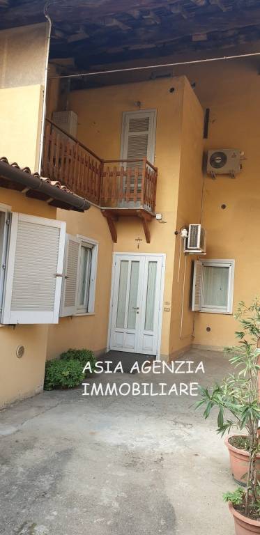 Casa Indipendente in vendita a Quinzano d'Oglio via Camillo Benso di Cavour, 33