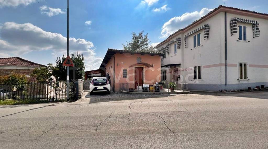 Villa in vendita a Collecorvino