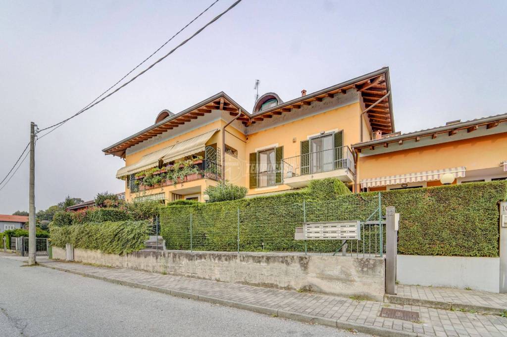 Appartamento in vendita a Castelletto sopra Ticino via del Maneggio
