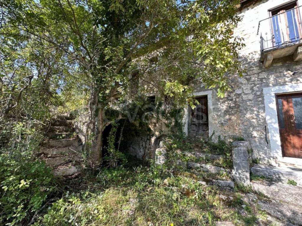 Casa Indipendente in vendita a Caramanico Terme contrada Canale