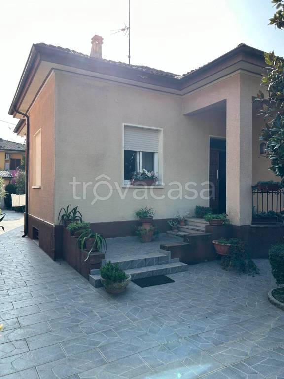 Villa in in vendita da privato a Voghera via Franco Furini