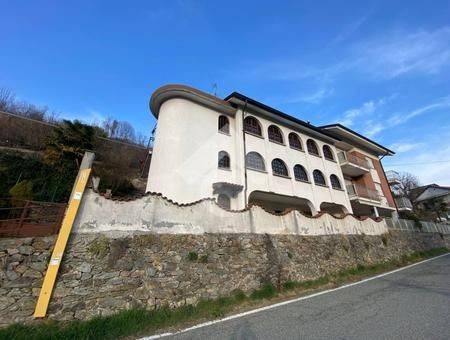 Appartamento in in vendita da privato a Pont-Canavese borgata Pianseretto Ca Gior, 13