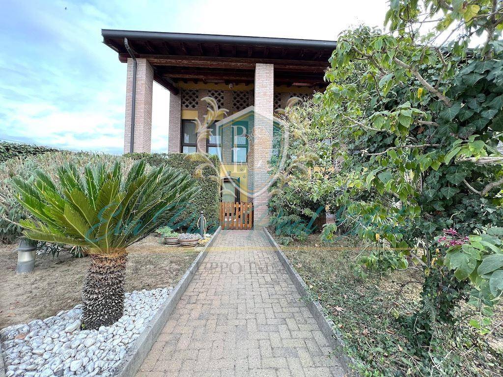 Villa a Schiera in vendita a Lodi cascina Barbinetta