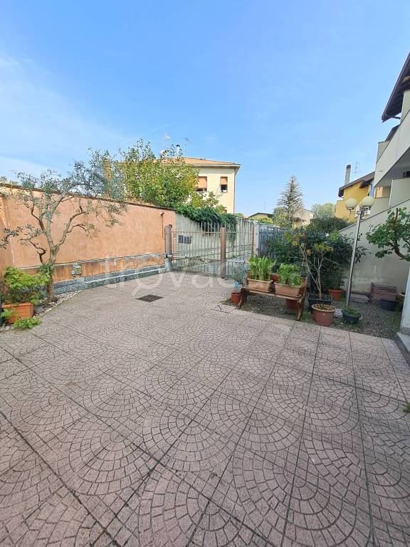 Villa a Schiera in vendita a Canegrate via Cascinette