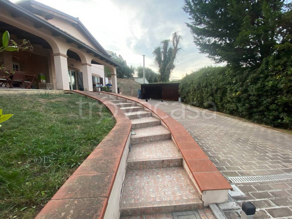 Villa in vendita a Montesilvano via Giuseppe Saragat