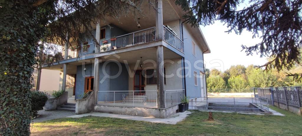 Villa Bifamiliare in vendita a Landriano via Alcide De Gasperi, 13