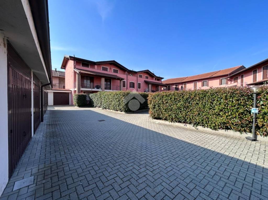 Appartamento in vendita a Tronzano Vercellese corso Vittorio Emanuele ii, 7