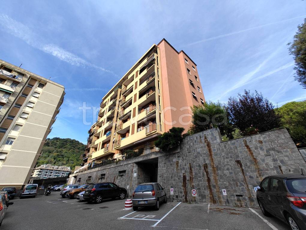 Appartamento in vendita a Genova via Fidenza, 36