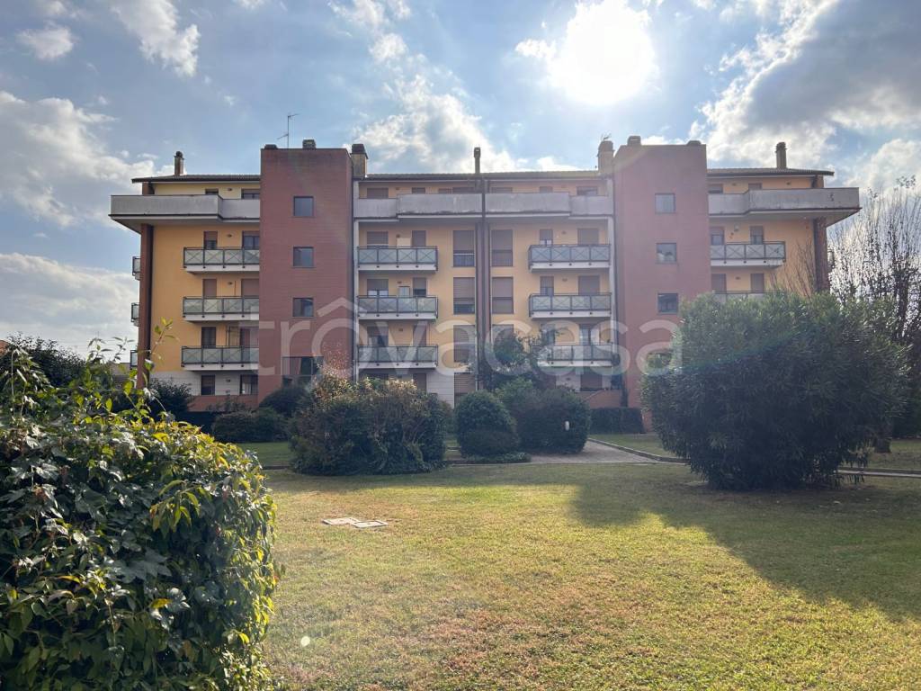 Appartamento in vendita a Tavazzano con Villavesco via Lago Gerundo, 20