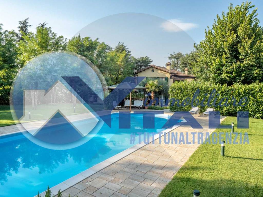 Villa in vendita a Cesena via San Tomaso, 4390