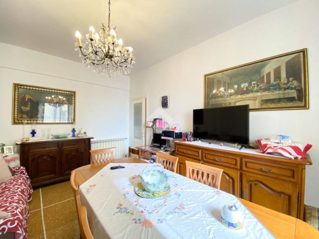 Appartamento in vendita a Savona via Bourniquez, 3