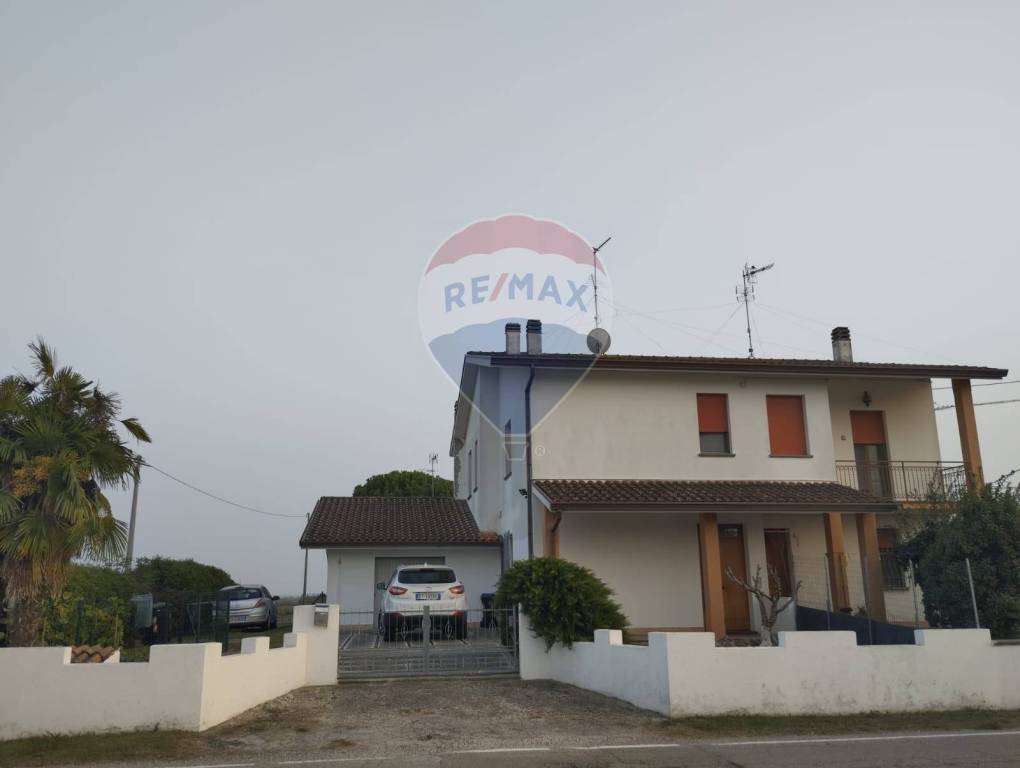 Villa Bifamiliare in vendita a Portomaggiore via Runco Gambulaga, 16