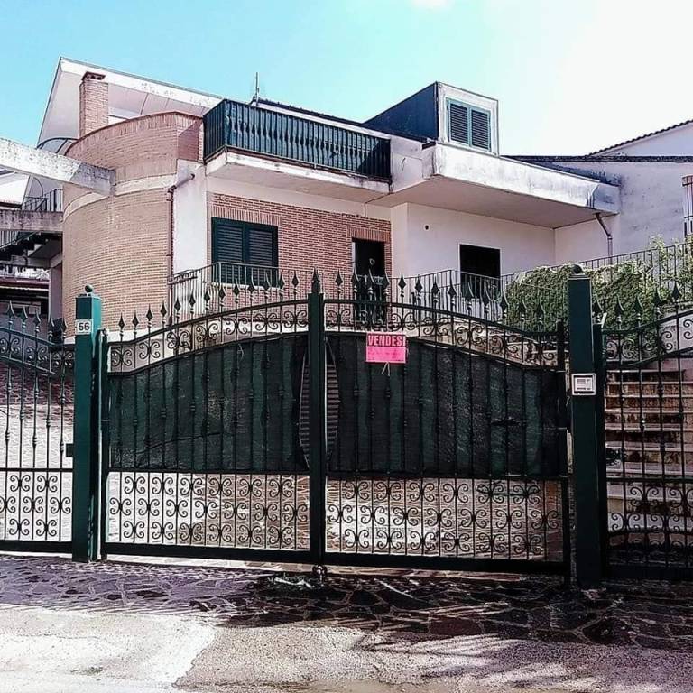 Villa Bifamiliare in in vendita da privato a Calvi Risorta via Baroni Sanniti