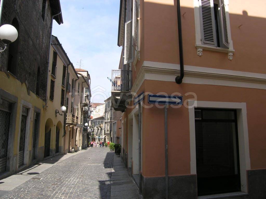 Appartamento in vendita ad Asti via balbo