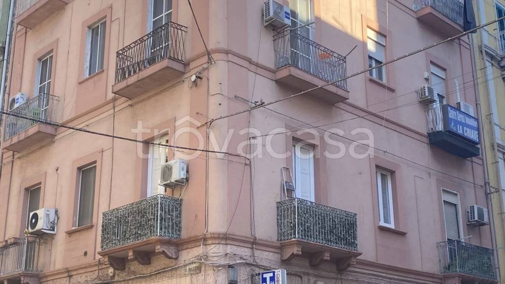 Appartamento in vendita a Taranto via leonida,