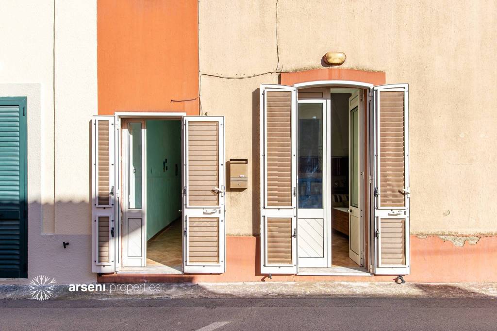 Villa in vendita a Spongano via Dante Alighieri, 48