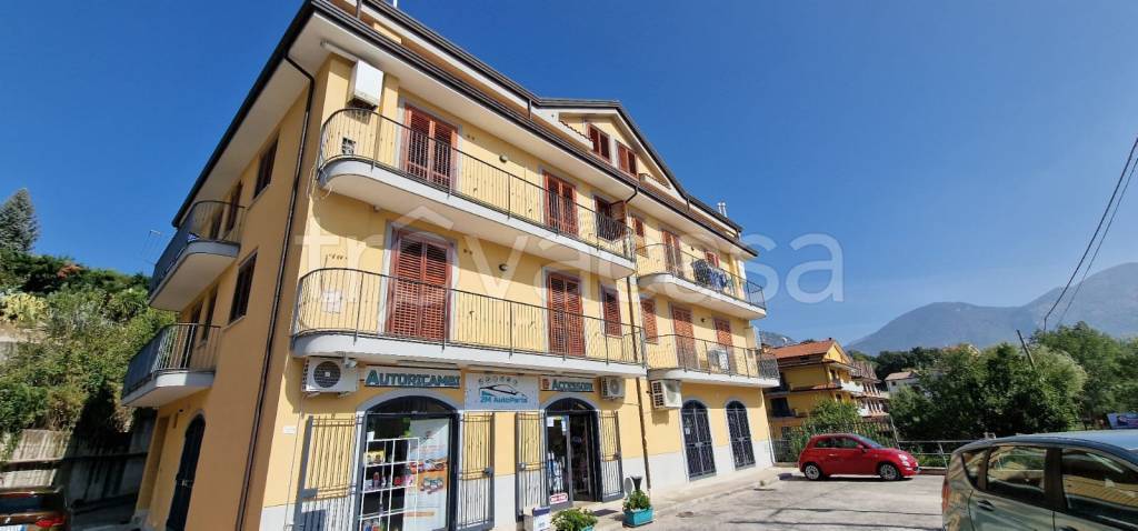 Appartamento in vendita a Solofra via Cerzeta