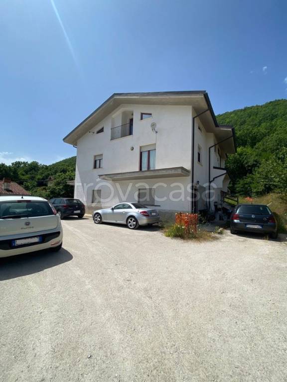 Appartamento in vendita a L'Aquila via Preturo - Colle di Preturo, 20
