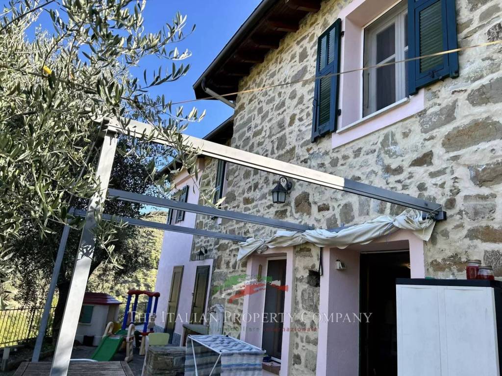 Villa in vendita a Camporosso frazione Brunetti, 38, 18033 Brunetti im