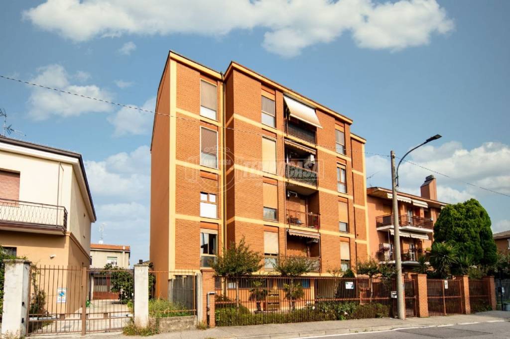 Appartamento in vendita a Muggiò via edison