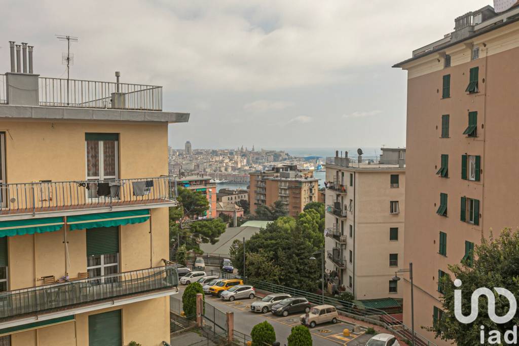 Appartamento in vendita a Genova mura degli Angeli, 9