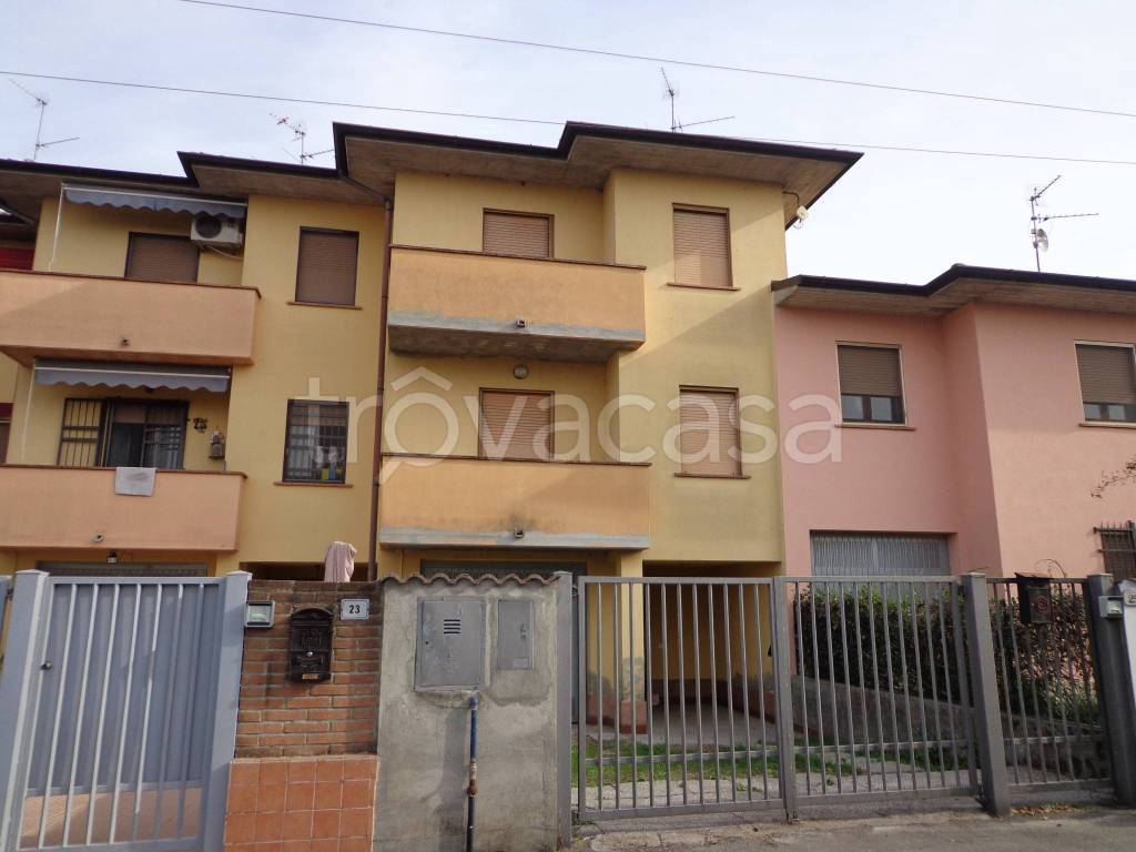 Casa Indipendente in vendita a Cappella Cantone via del Molini, 25