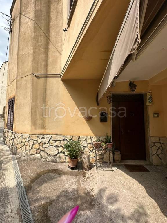 Appartamento in in vendita da privato a Montelibretti via Castellana, 12
