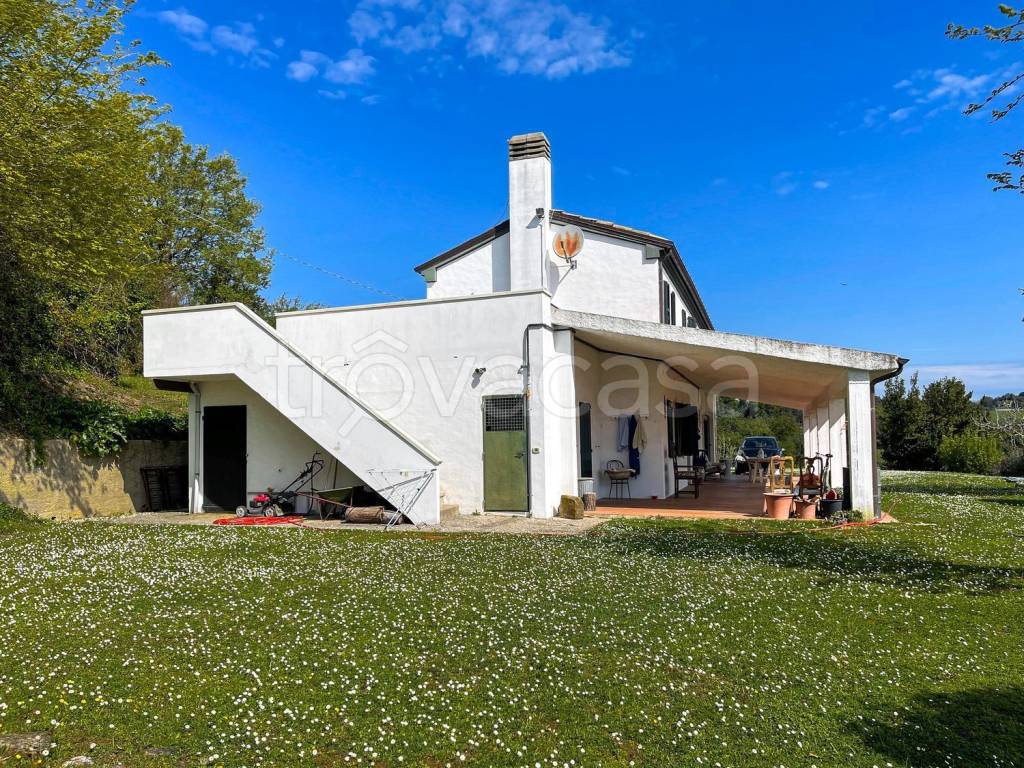 Villa in vendita a Pesaro strada Cerreto