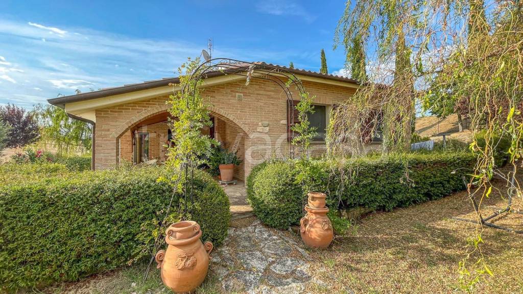 Villa in vendita a Urbino via Urbinate