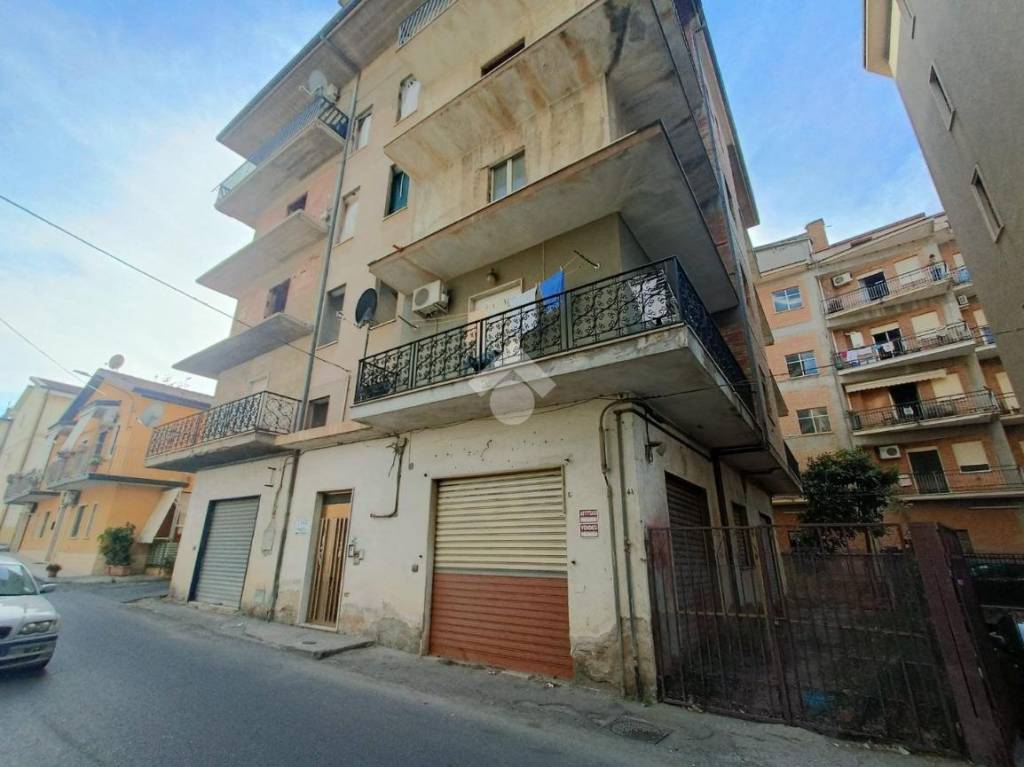 Appartamento in vendita a Corigliano-Rossano via Locri, 8
