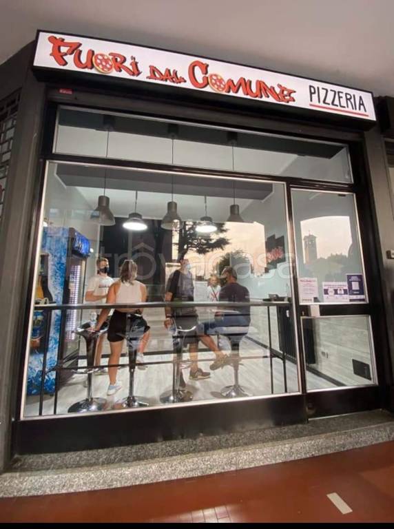 Pizzeria in vendita a Buccinasco via Vittorio Emanuele ii, 1
