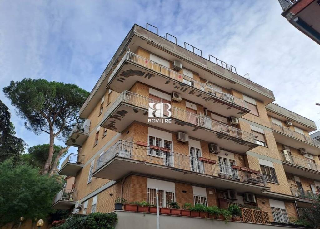 Appartamento in vendita a Roma via Cogoleto